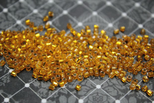 Бисер Япония 11/0 HEXAGON 5 г 0030